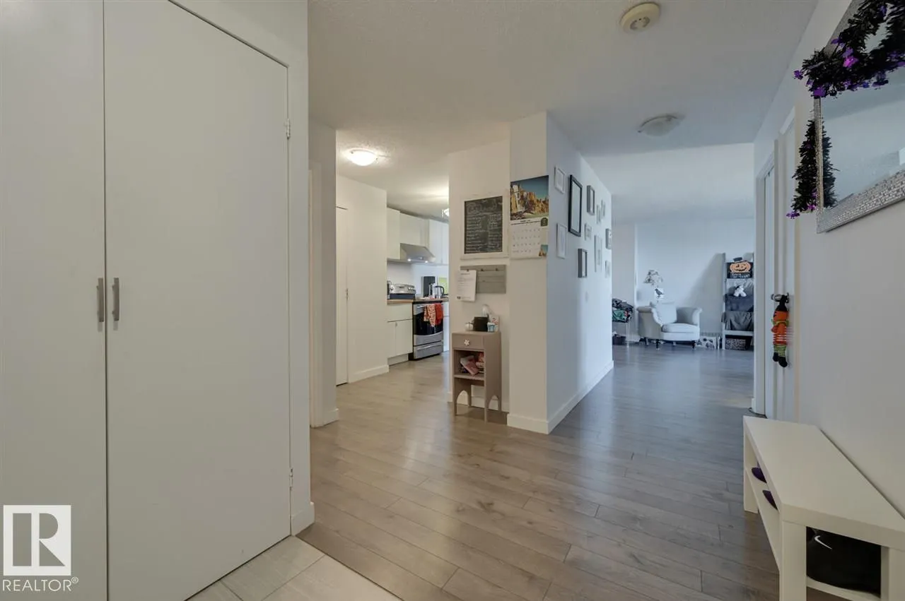 #802 10175 109 ST NW
