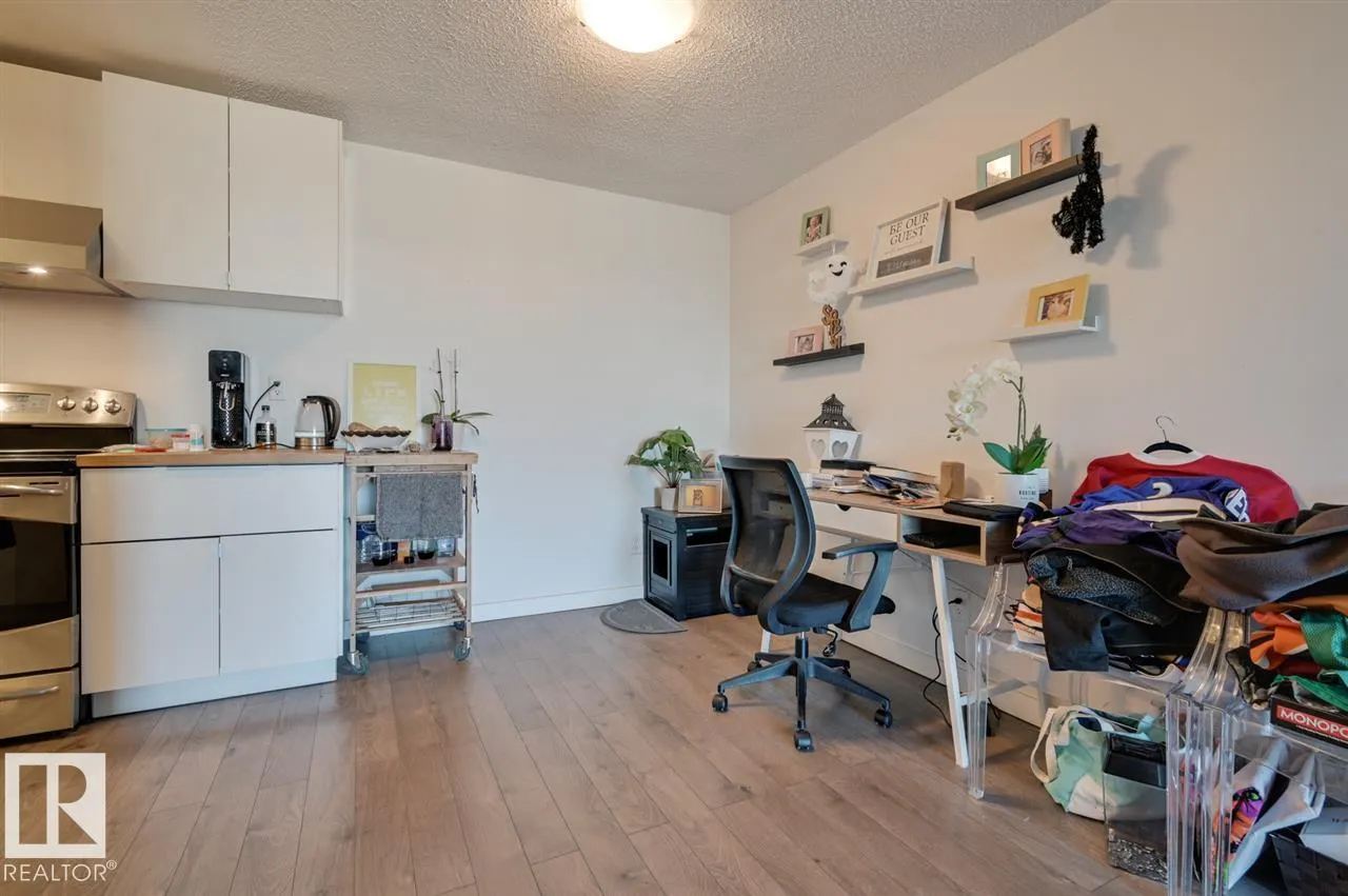 #802 10175 109 ST NW