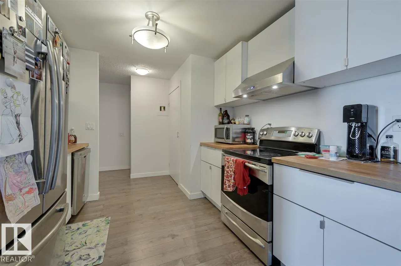 #802 10175 109 ST NW