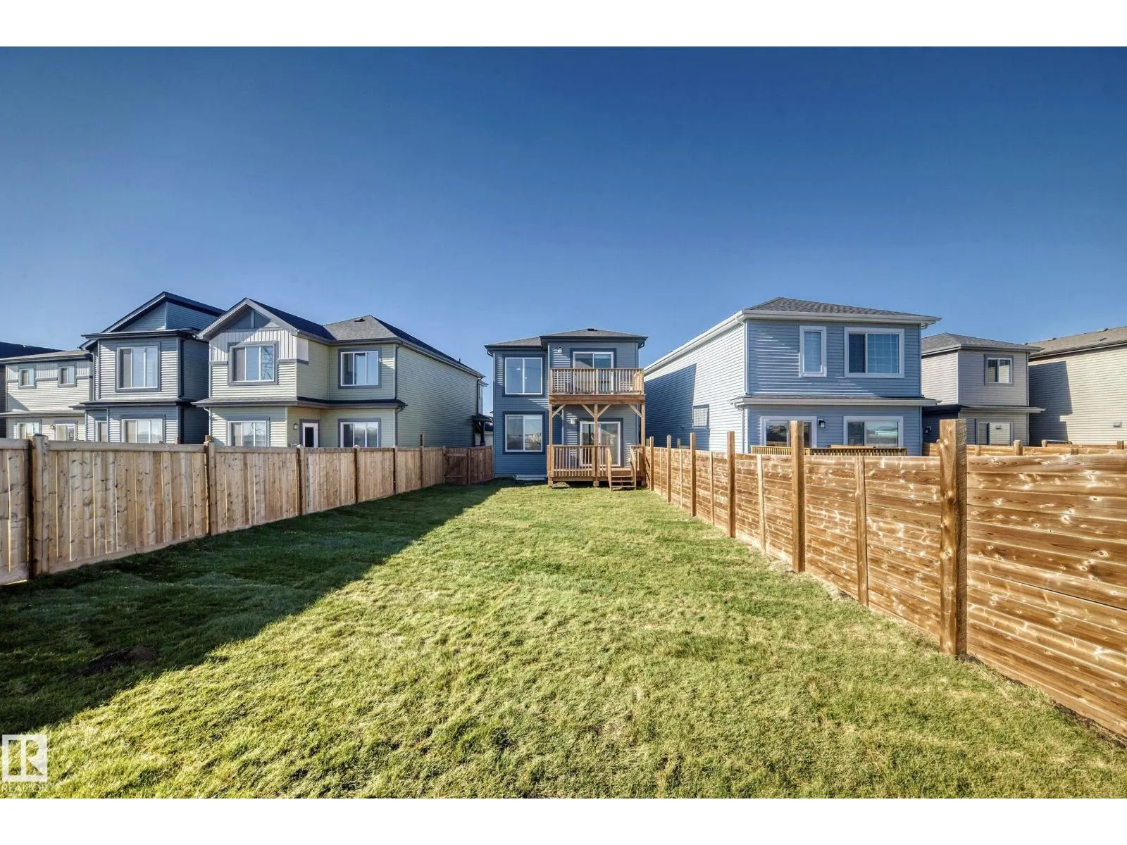 9411 PEAR CR SW
