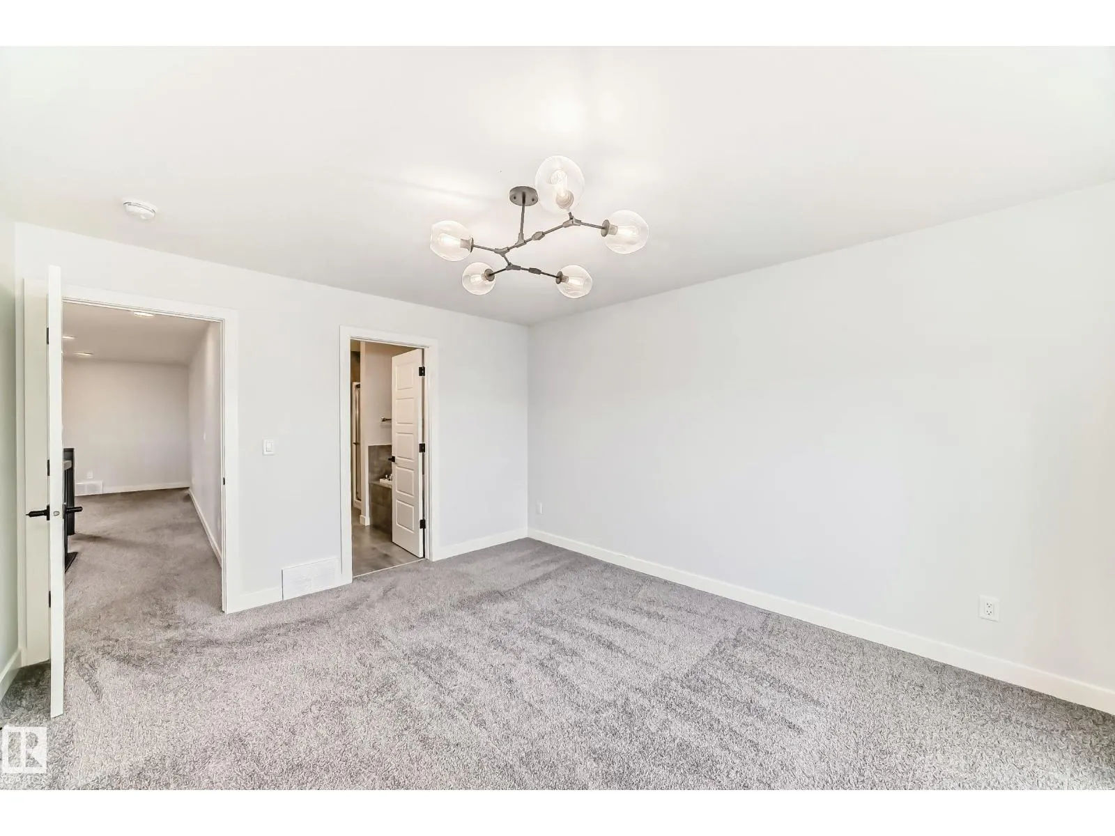 9411 PEAR CR SW