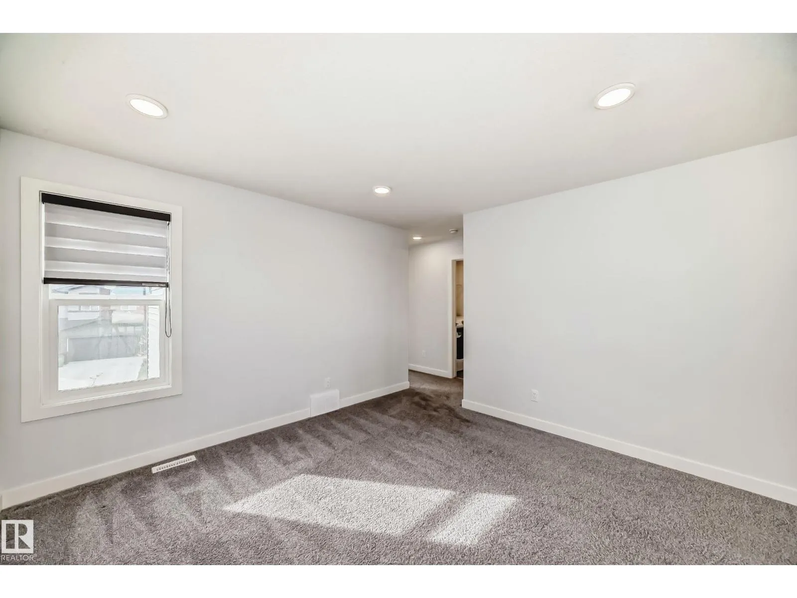 9411 PEAR CR SW