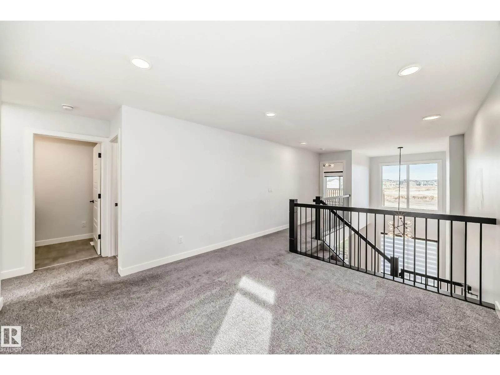 9411 PEAR CR SW