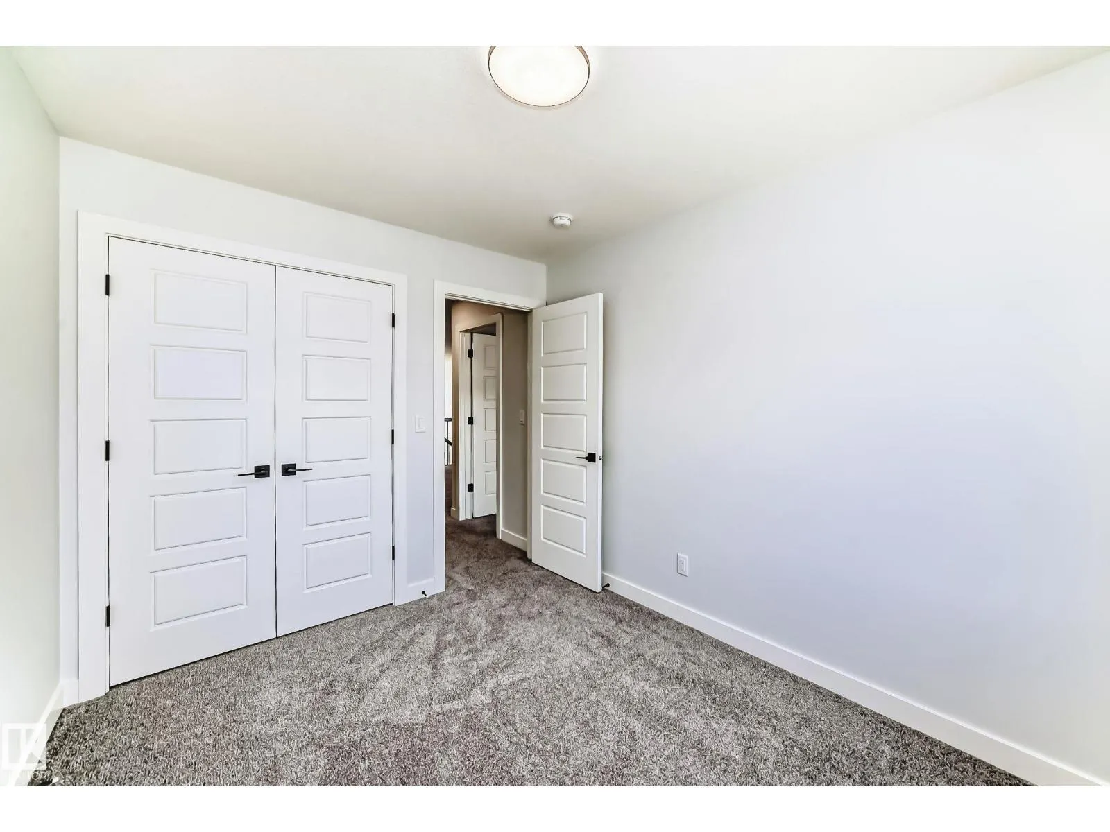 9411 PEAR CR SW