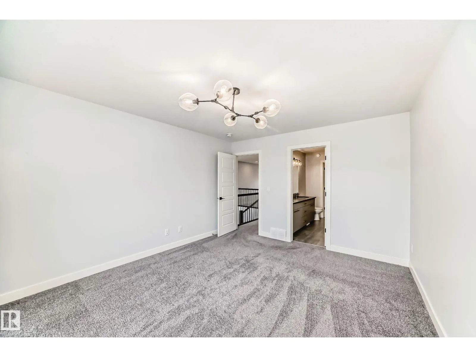 9411 PEAR CR SW