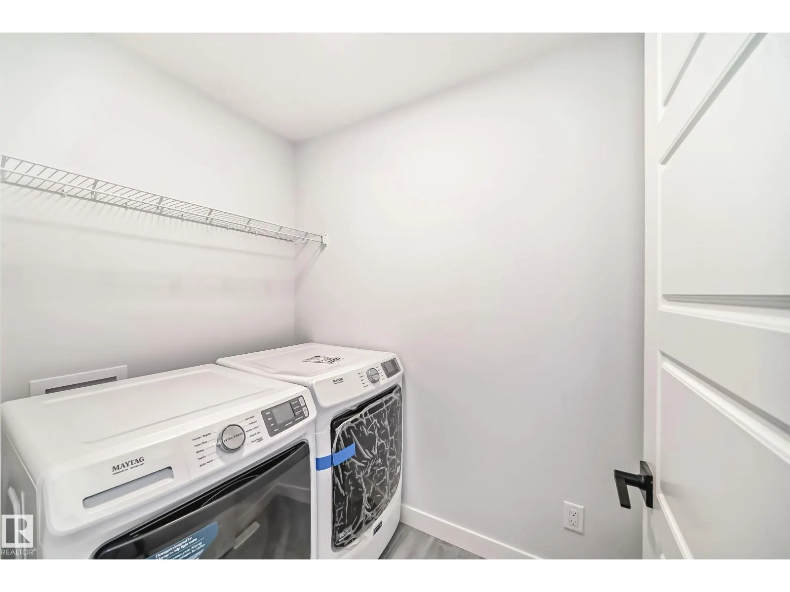 9411 PEAR CR SW