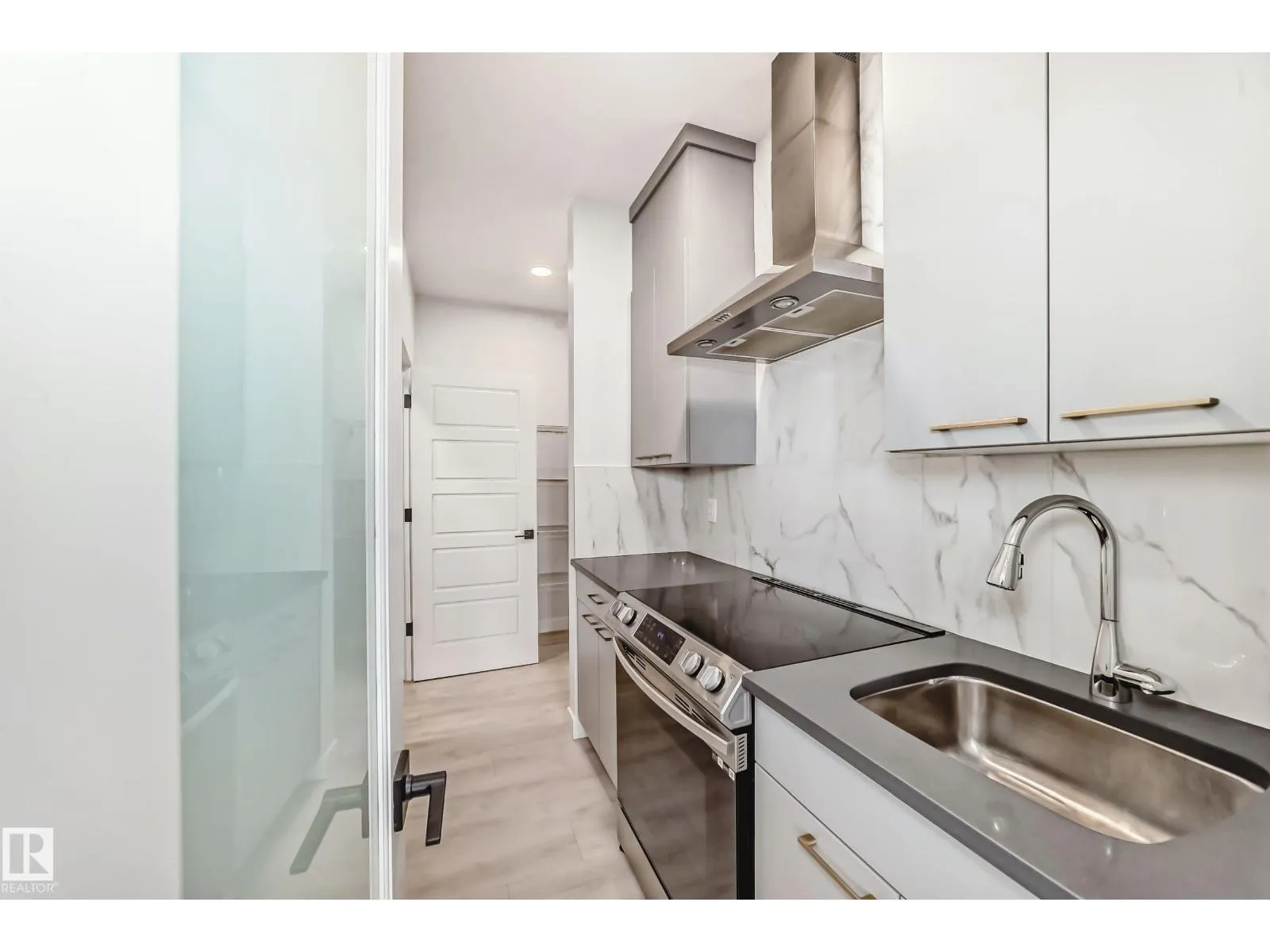 9411 PEAR CR SW