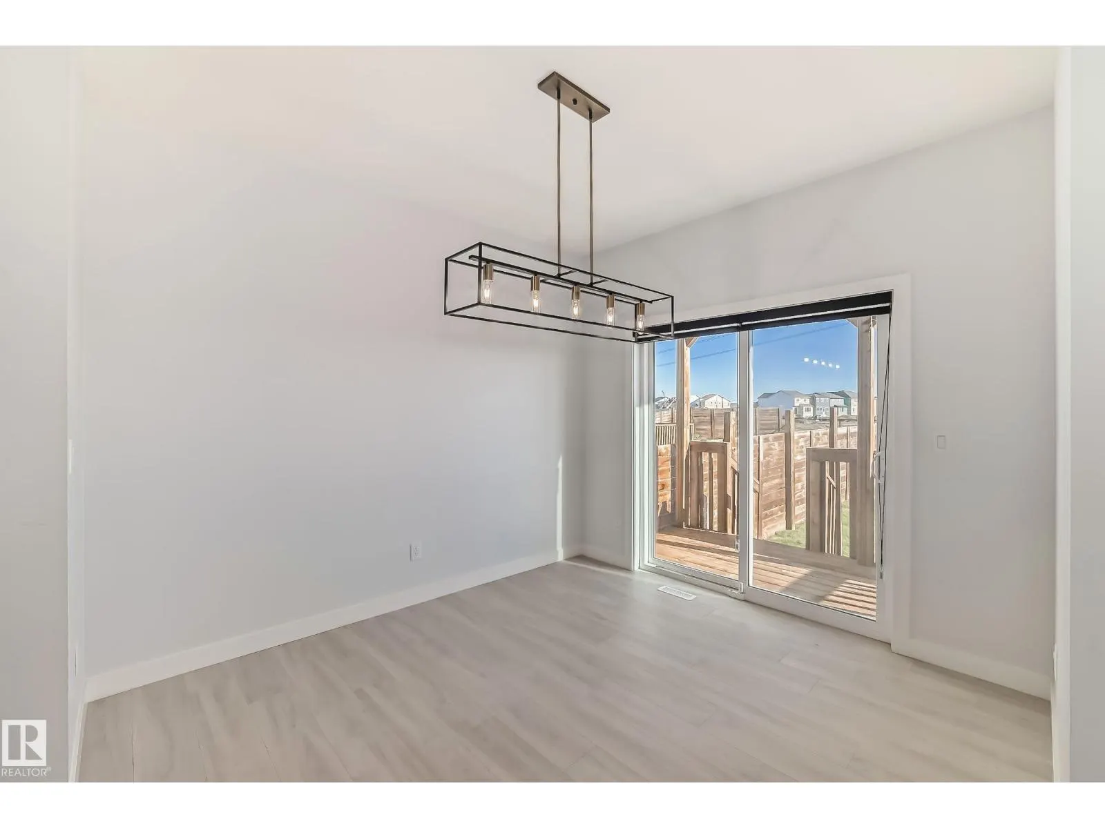 9411 PEAR CR SW