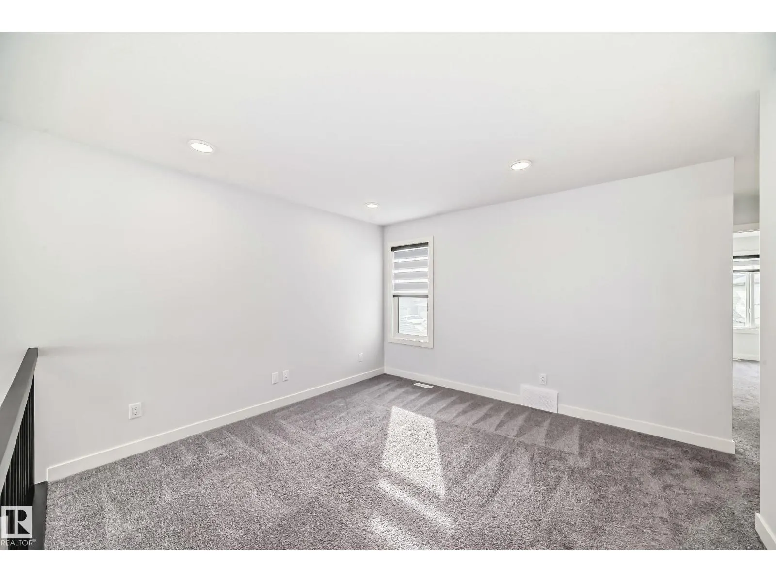 9411 PEAR CR SW