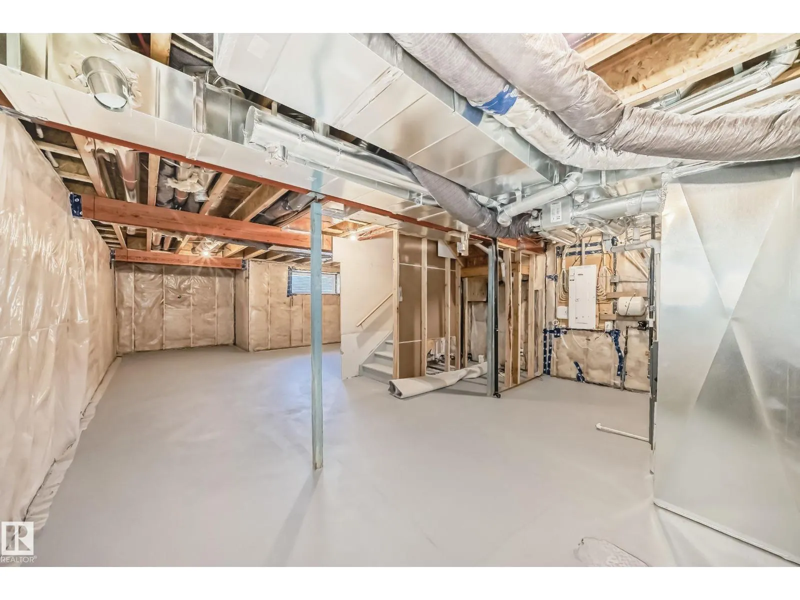 9411 PEAR CR SW
