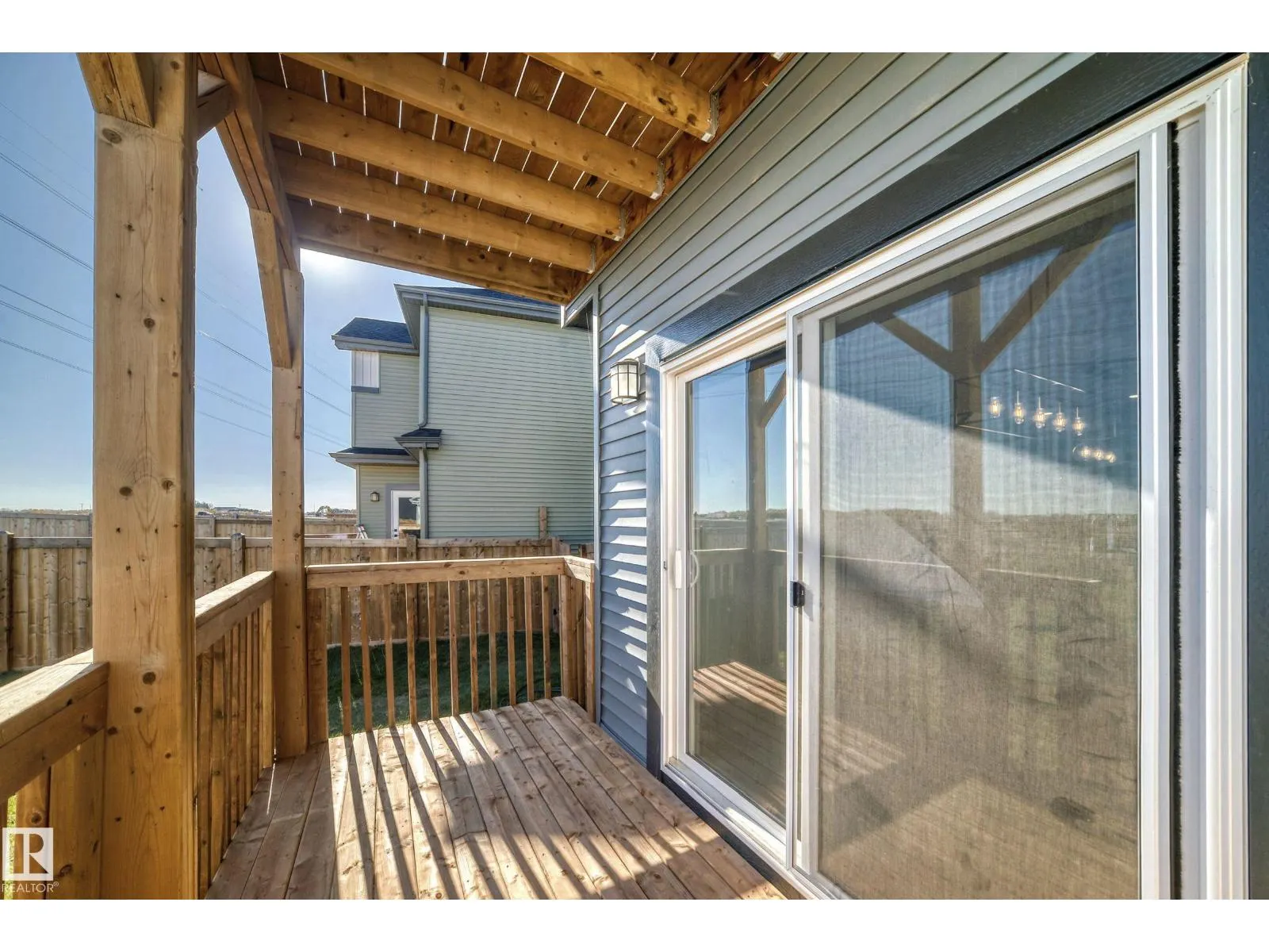 9411 PEAR CR SW