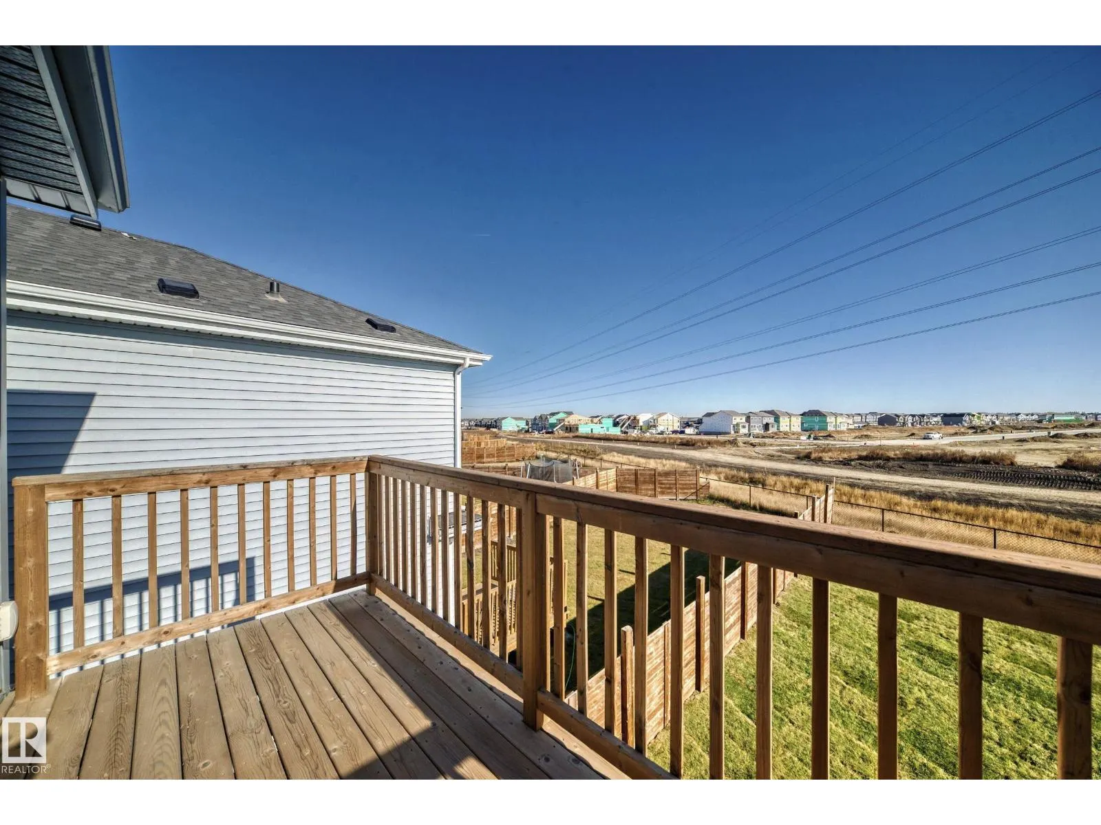 9411 PEAR CR SW