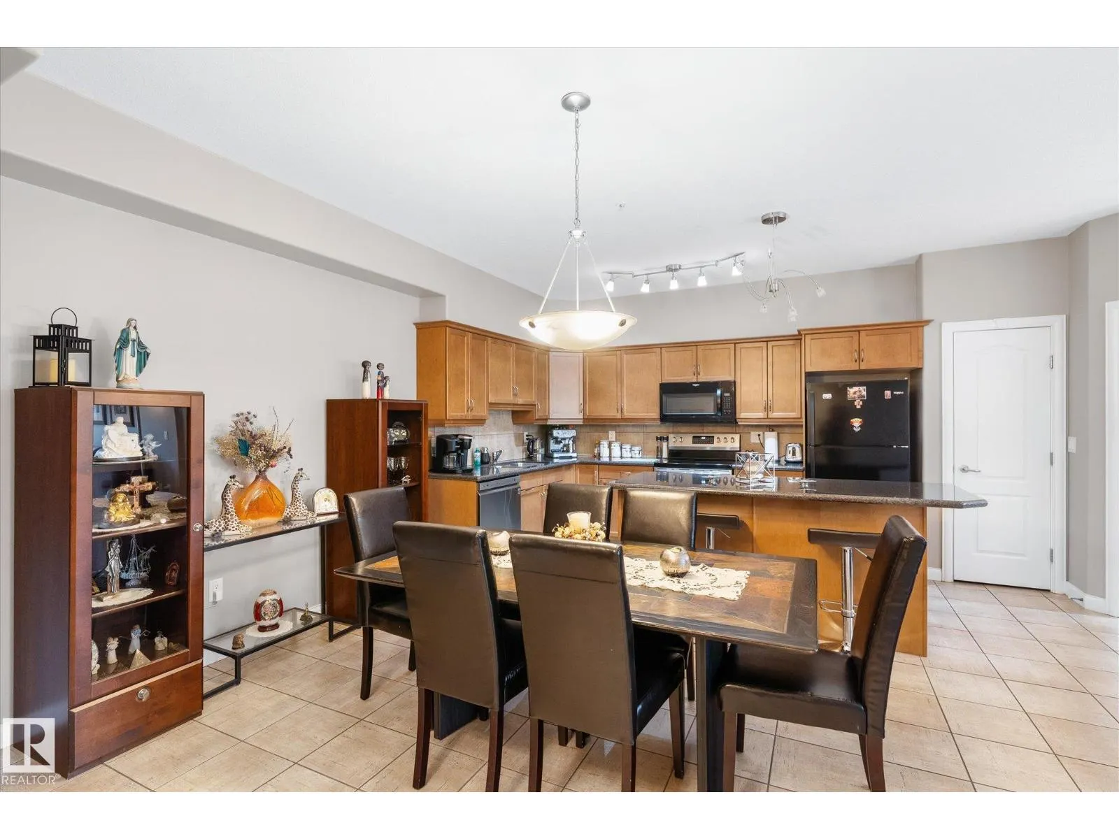 #213 1406 HODGSON WY NW