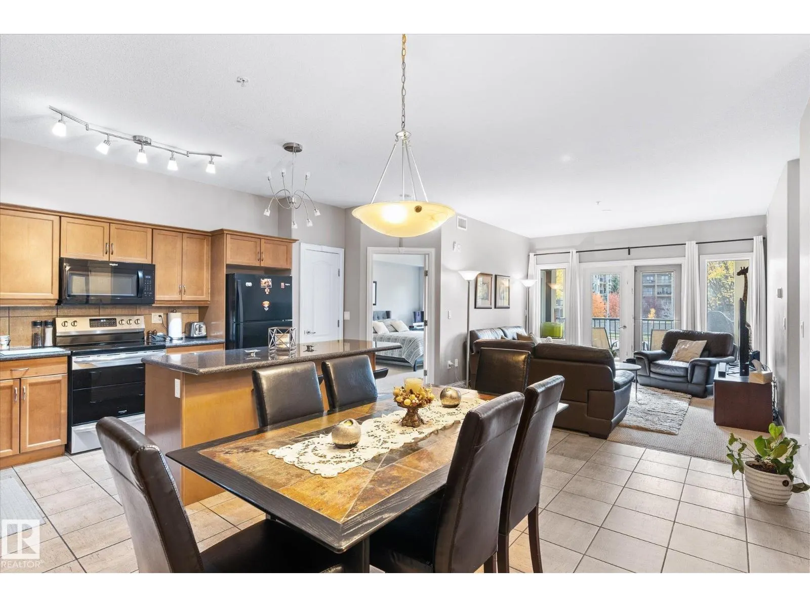#213 1406 HODGSON WY NW