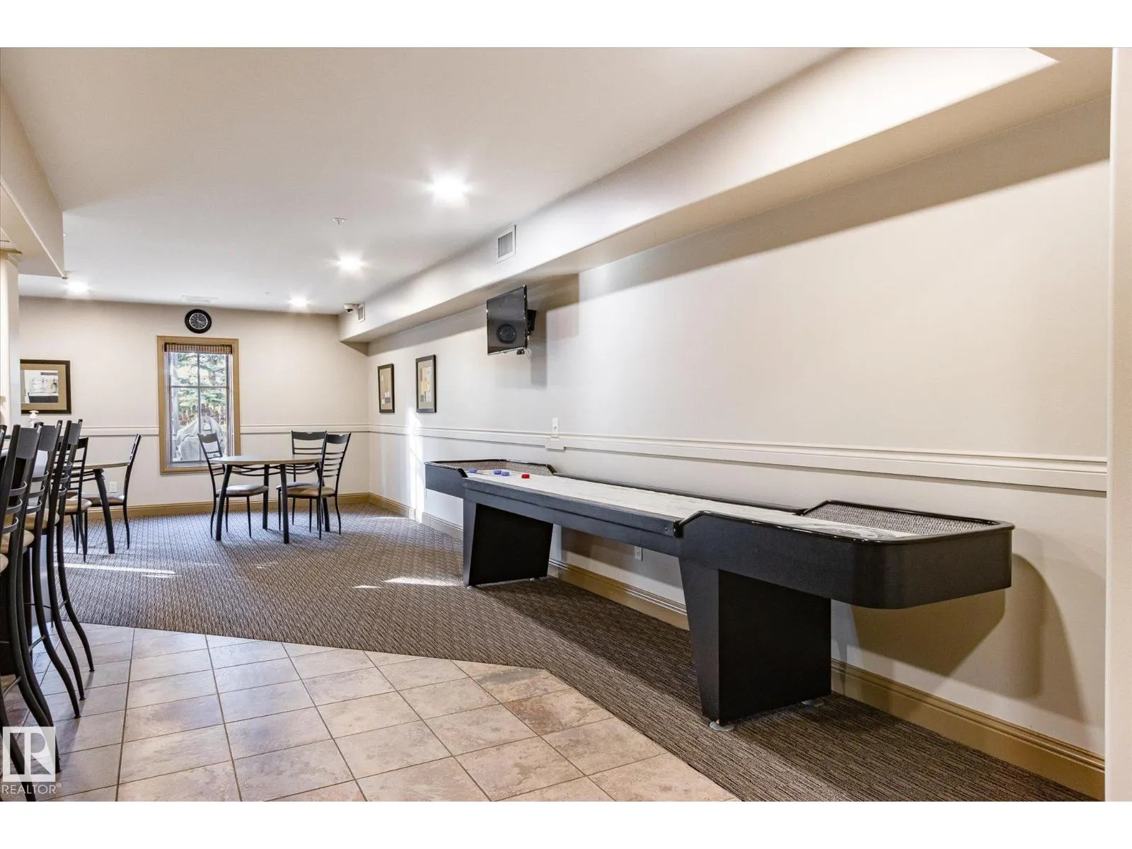 #213 1406 HODGSON WY NW