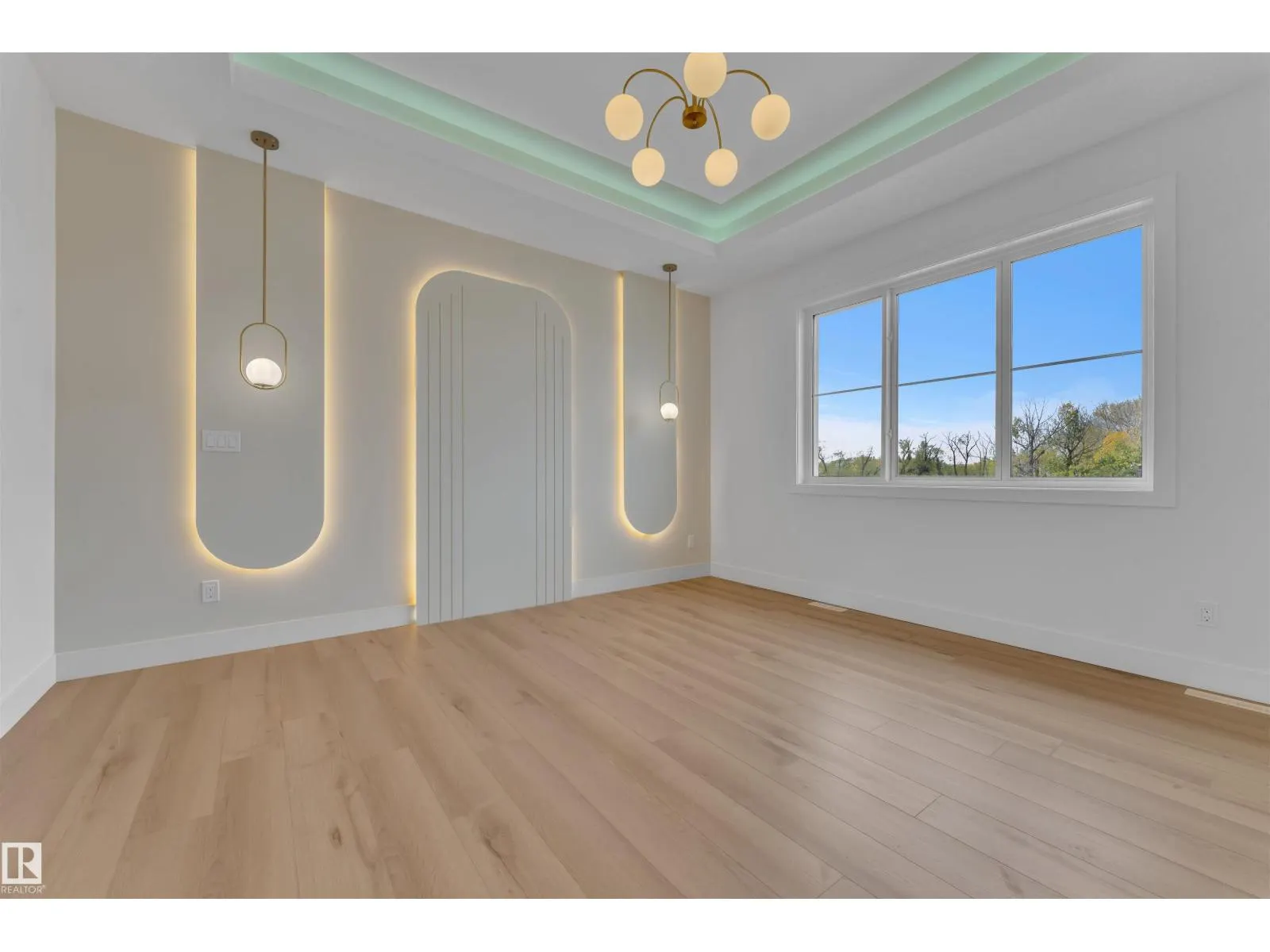 2408 1 AVE SW SW