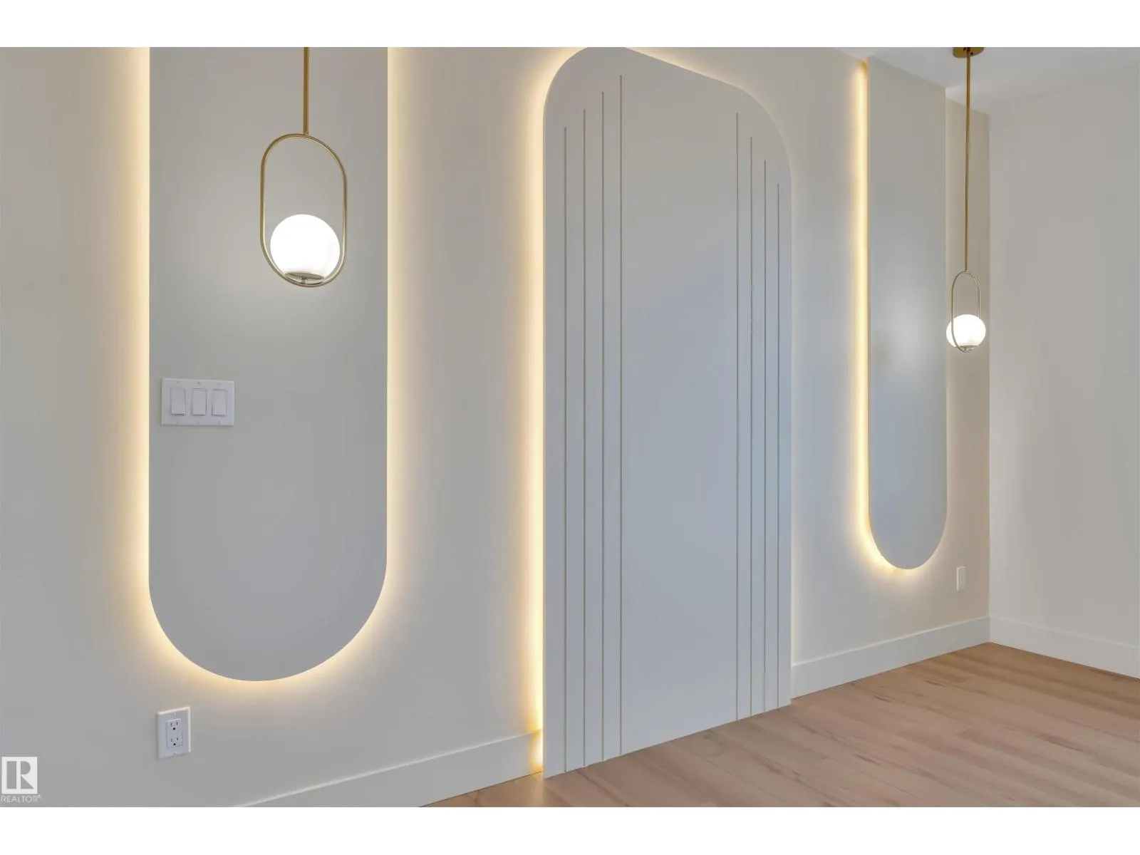 2408 1 AVE SW SW