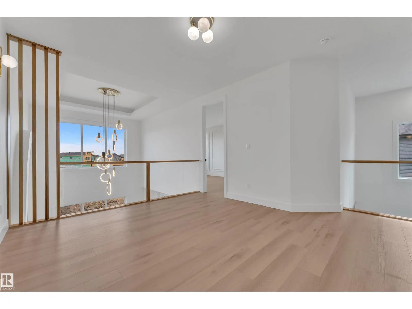 2408 1 AVE SW SW