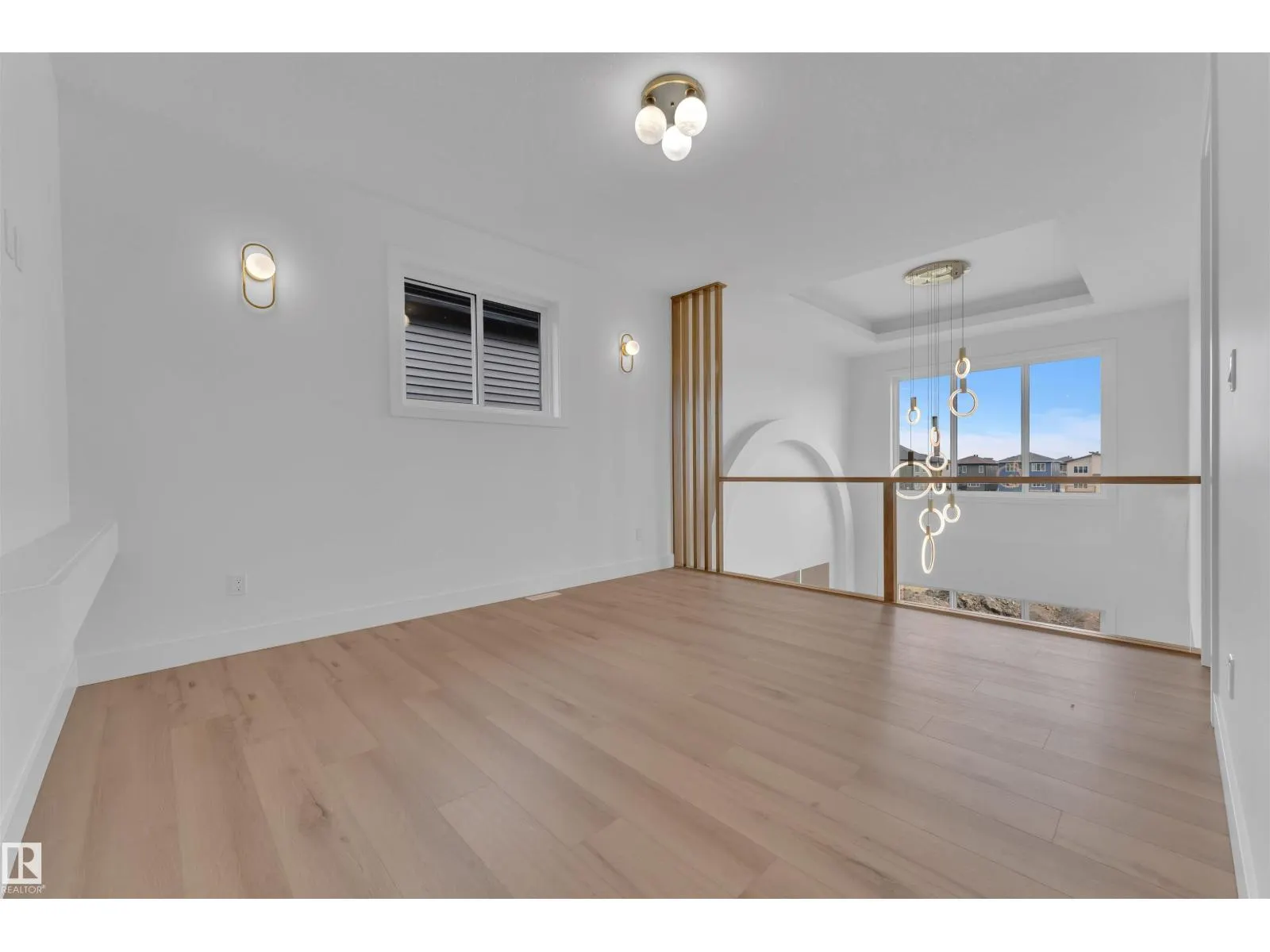 2408 1 AVE SW SW