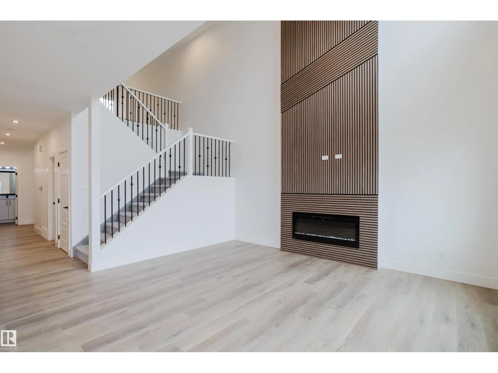 2831 188 ST NW