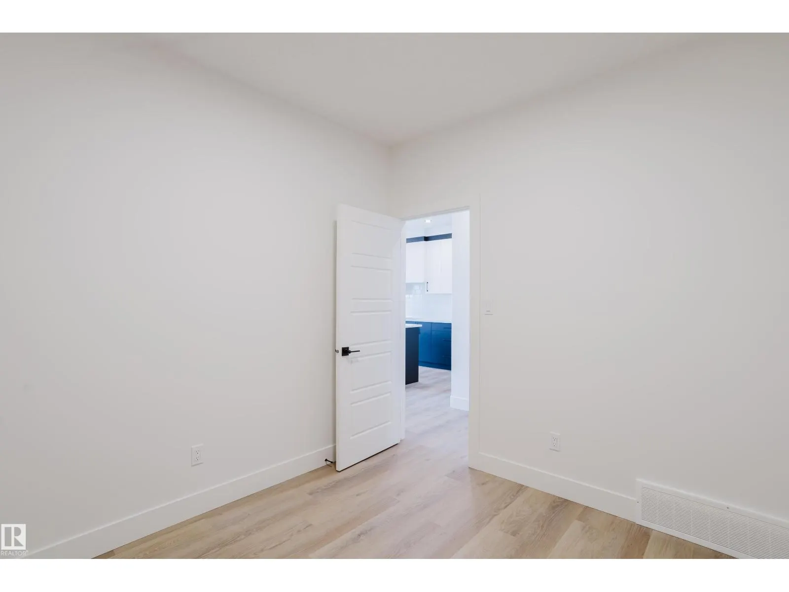 2831 188 ST NW