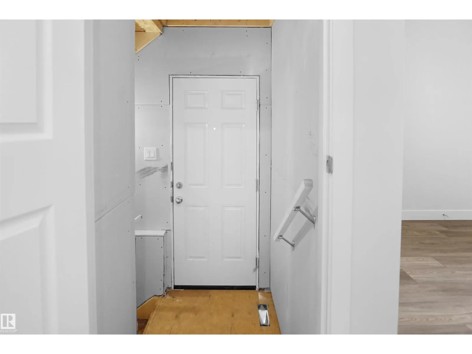 133 SUNLAND WY
