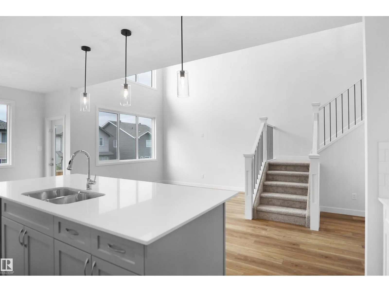 133 SUNLAND WY