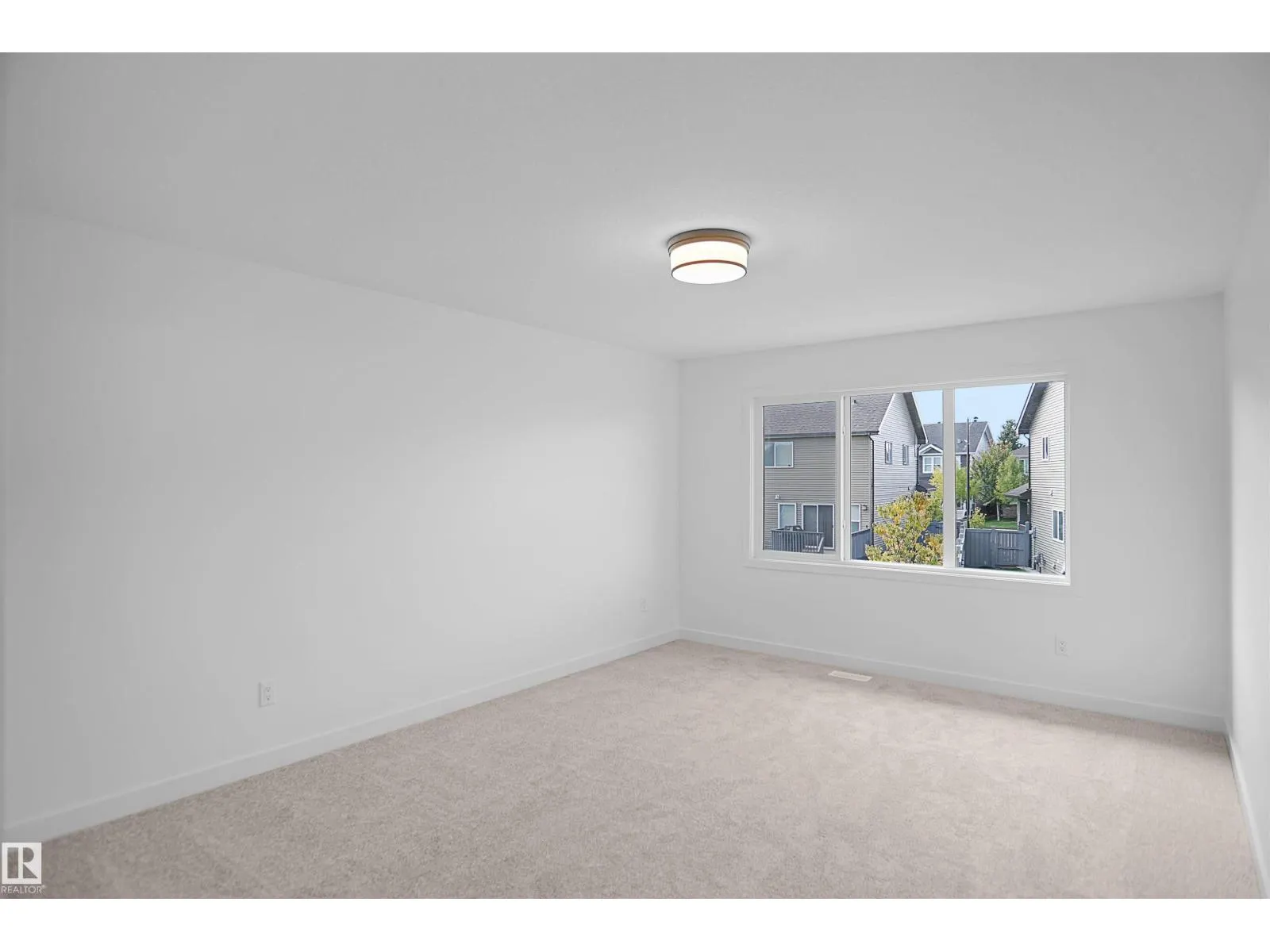 239 166 AV NE