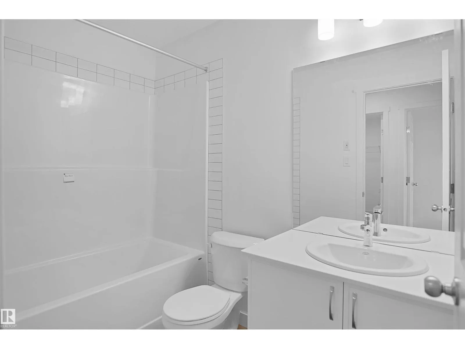 239 166 AV NE