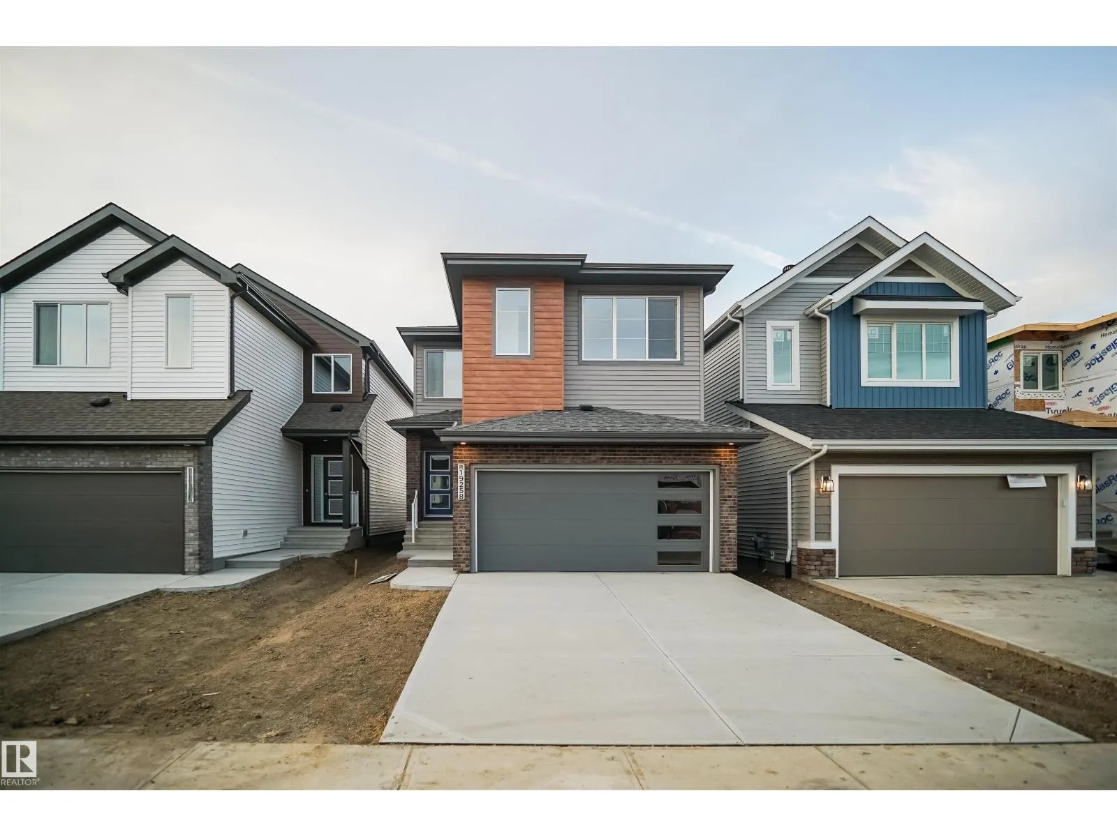1535 11 AV NW