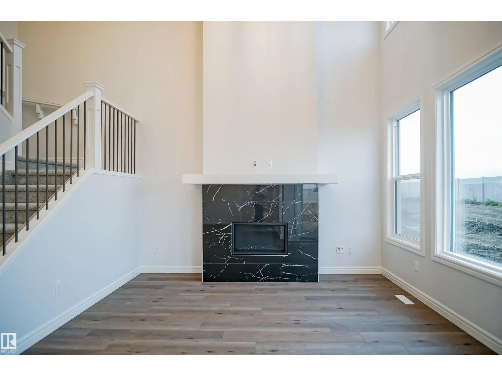 1535 11 AV NW