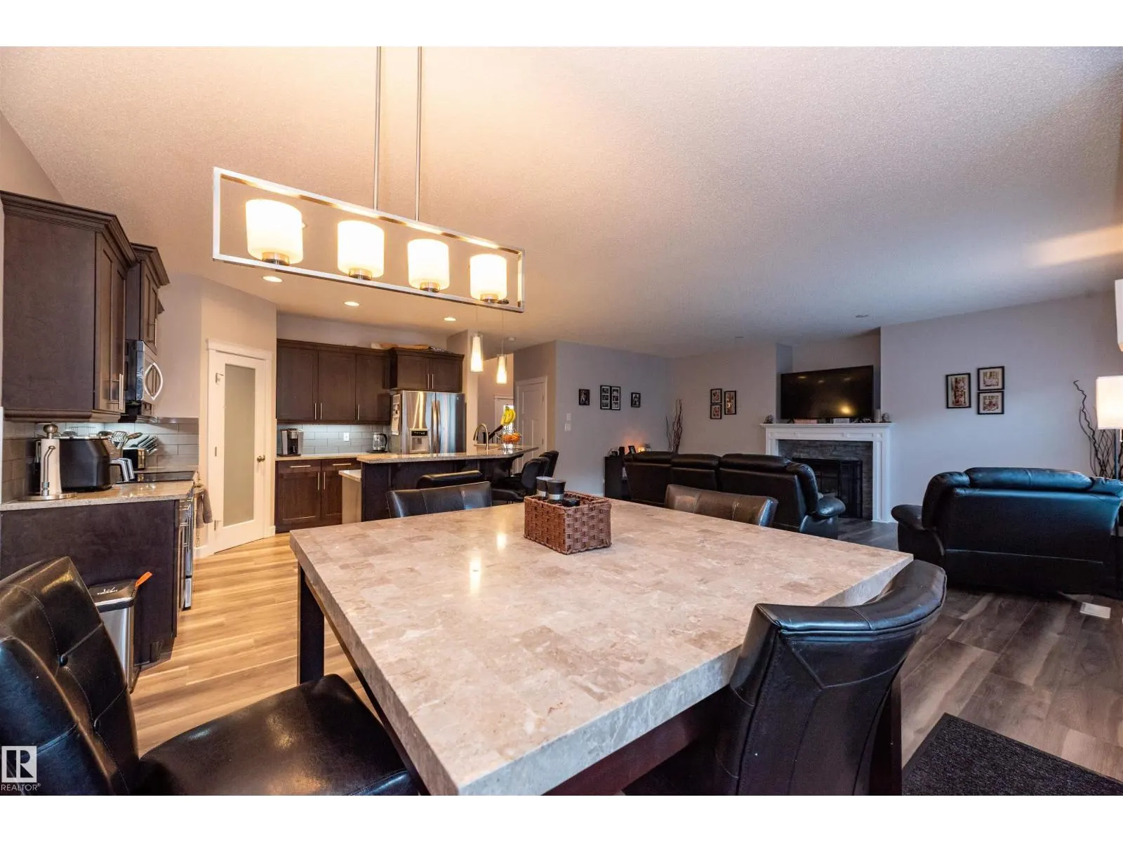 16728 60 ST NW