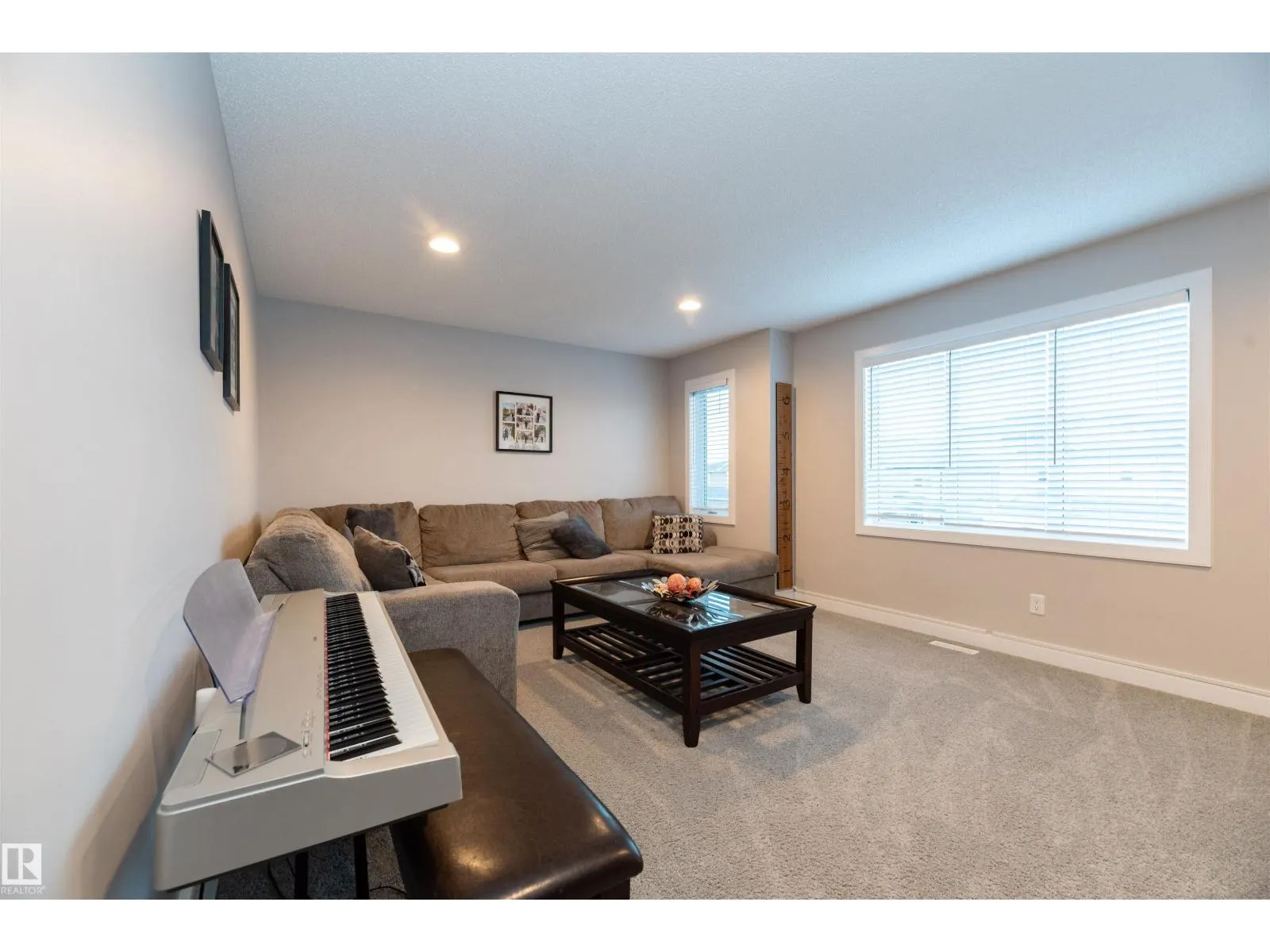 16728 60 ST NW