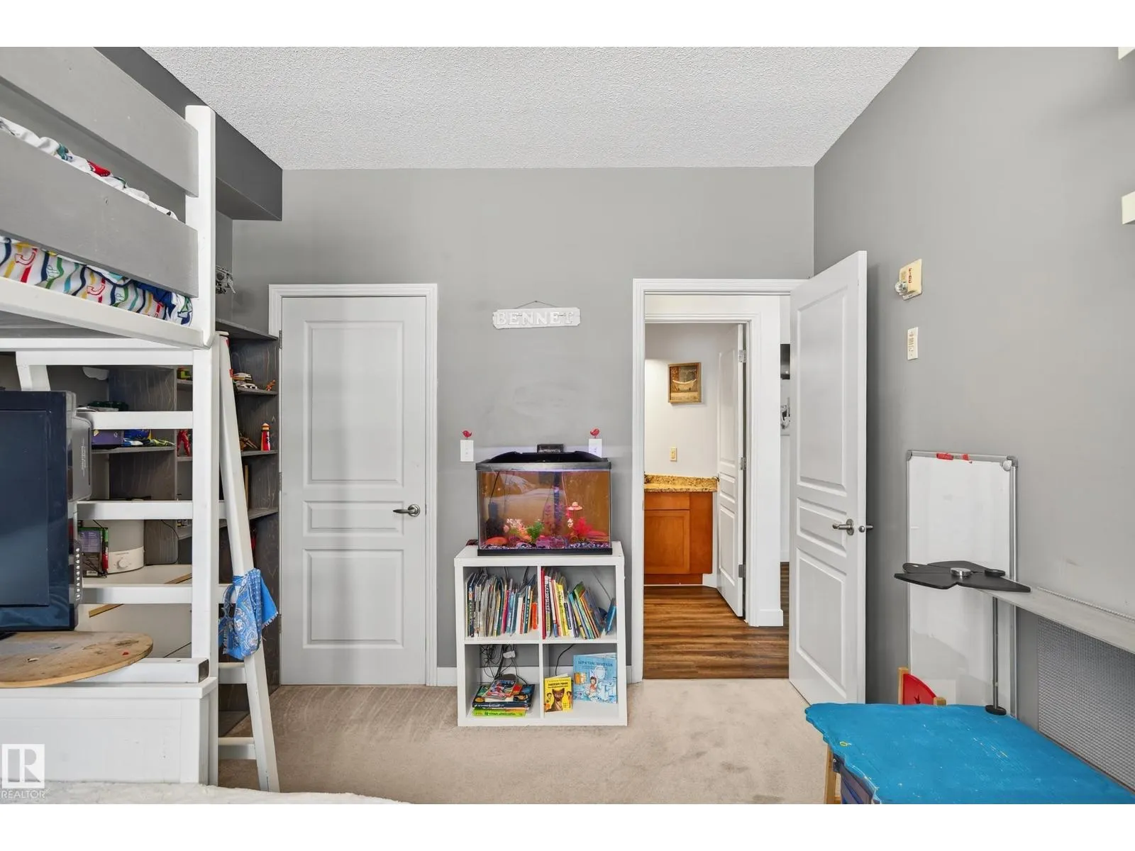 #111 2035 GRANTHAM CO NW