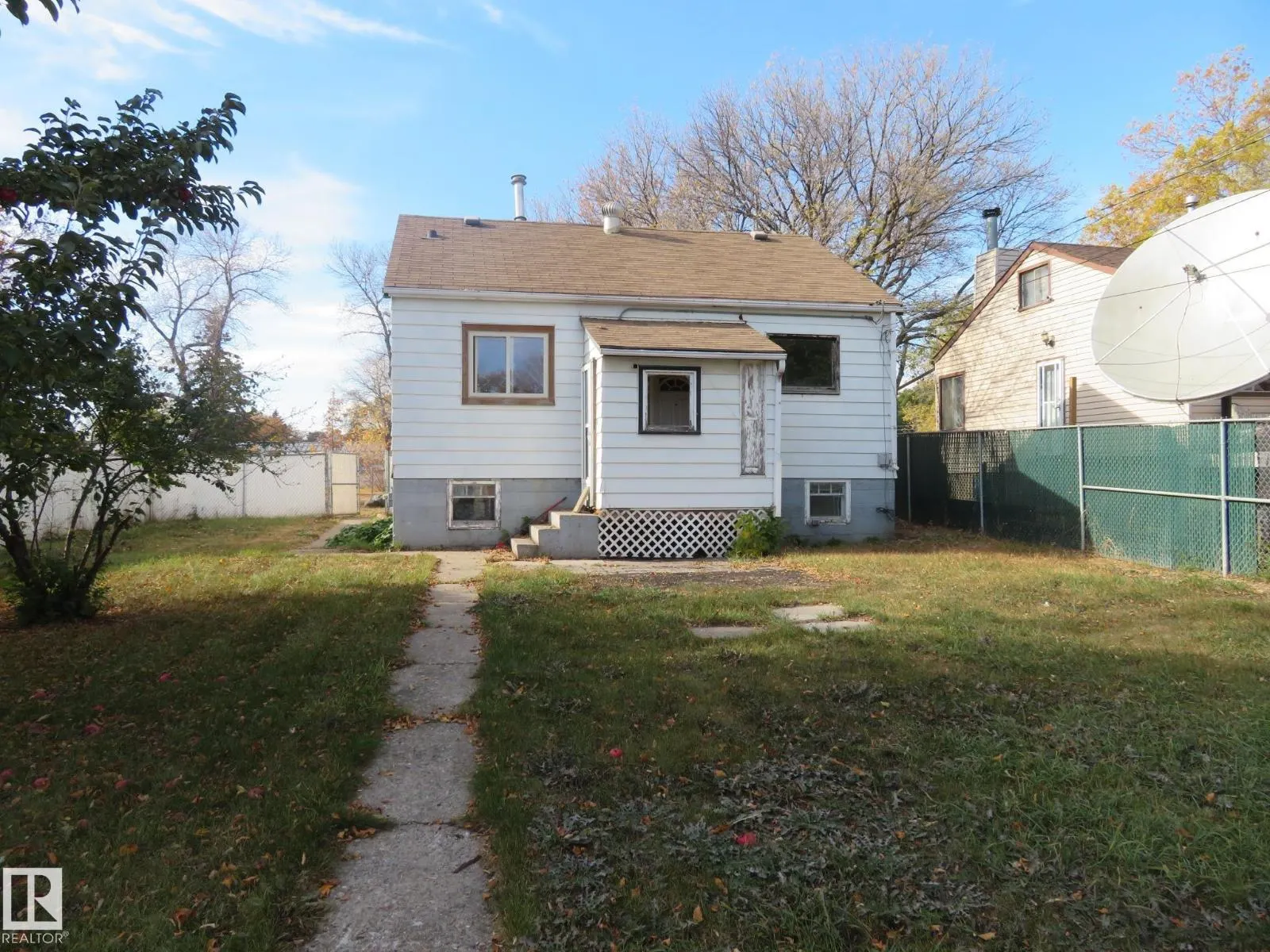 12337 87 ST NW