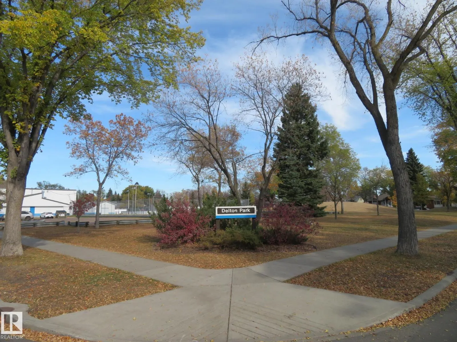12337 87 ST NW