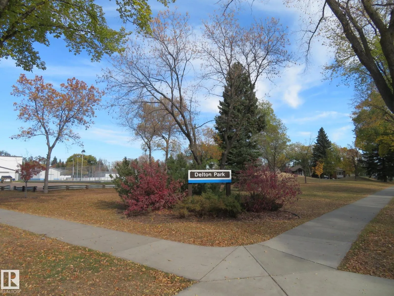 12337 87 ST NW