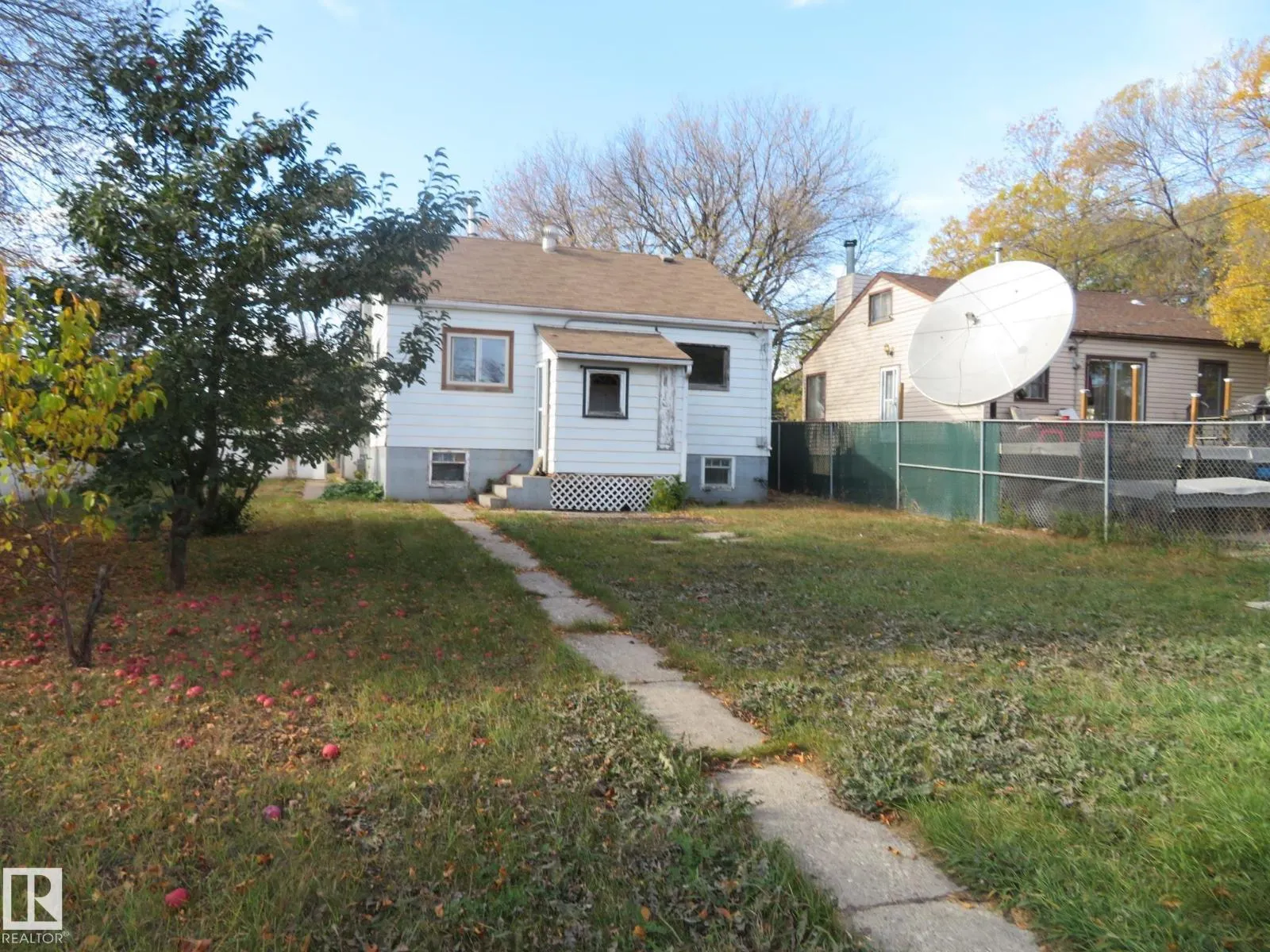 12337 87 ST NW
