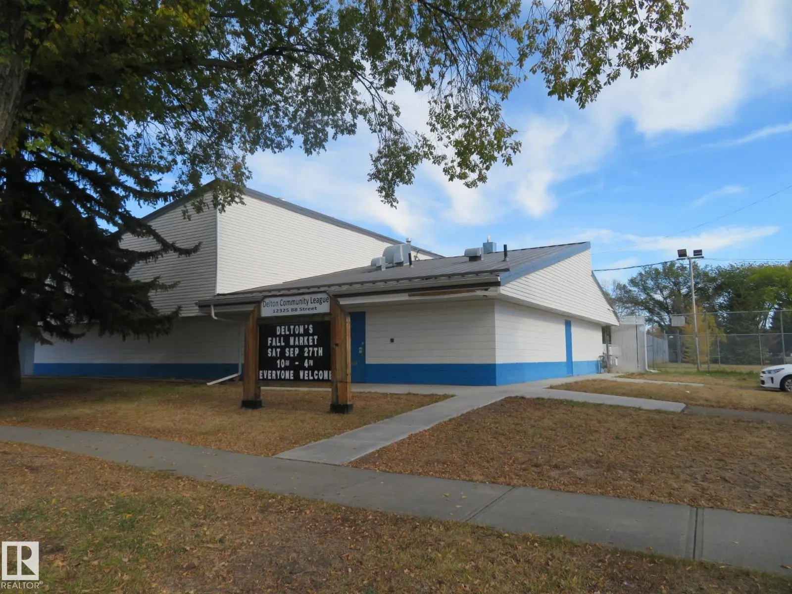 12337 87 ST NW