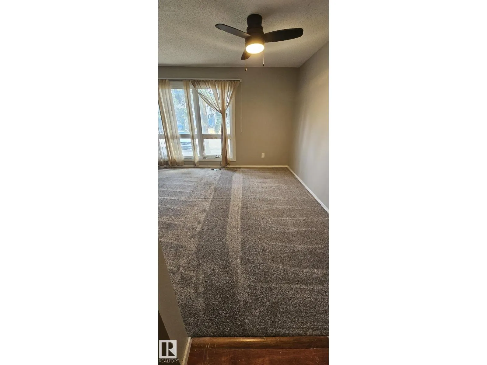 17049 100 ST NW