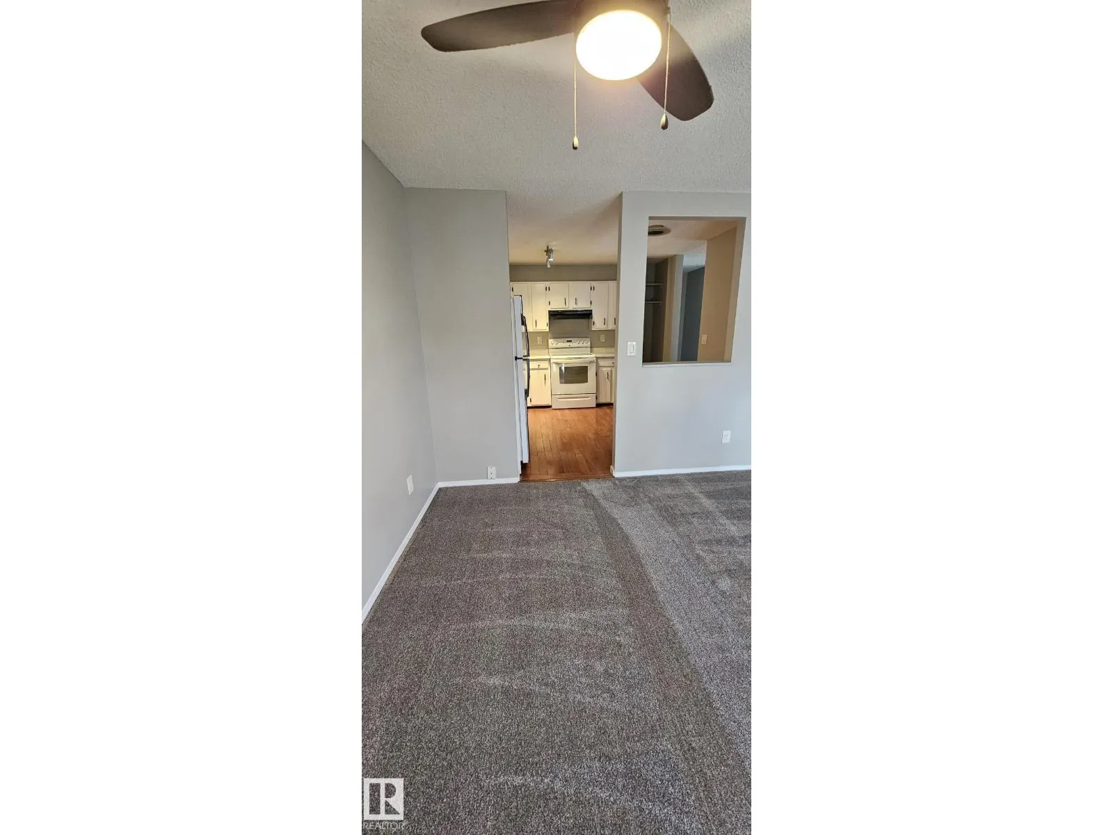 17049 100 ST NW
