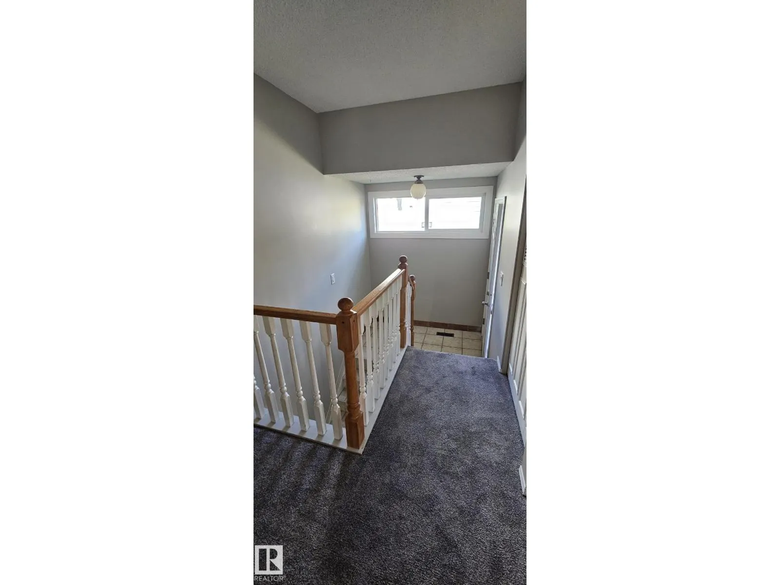 17049 100 ST NW