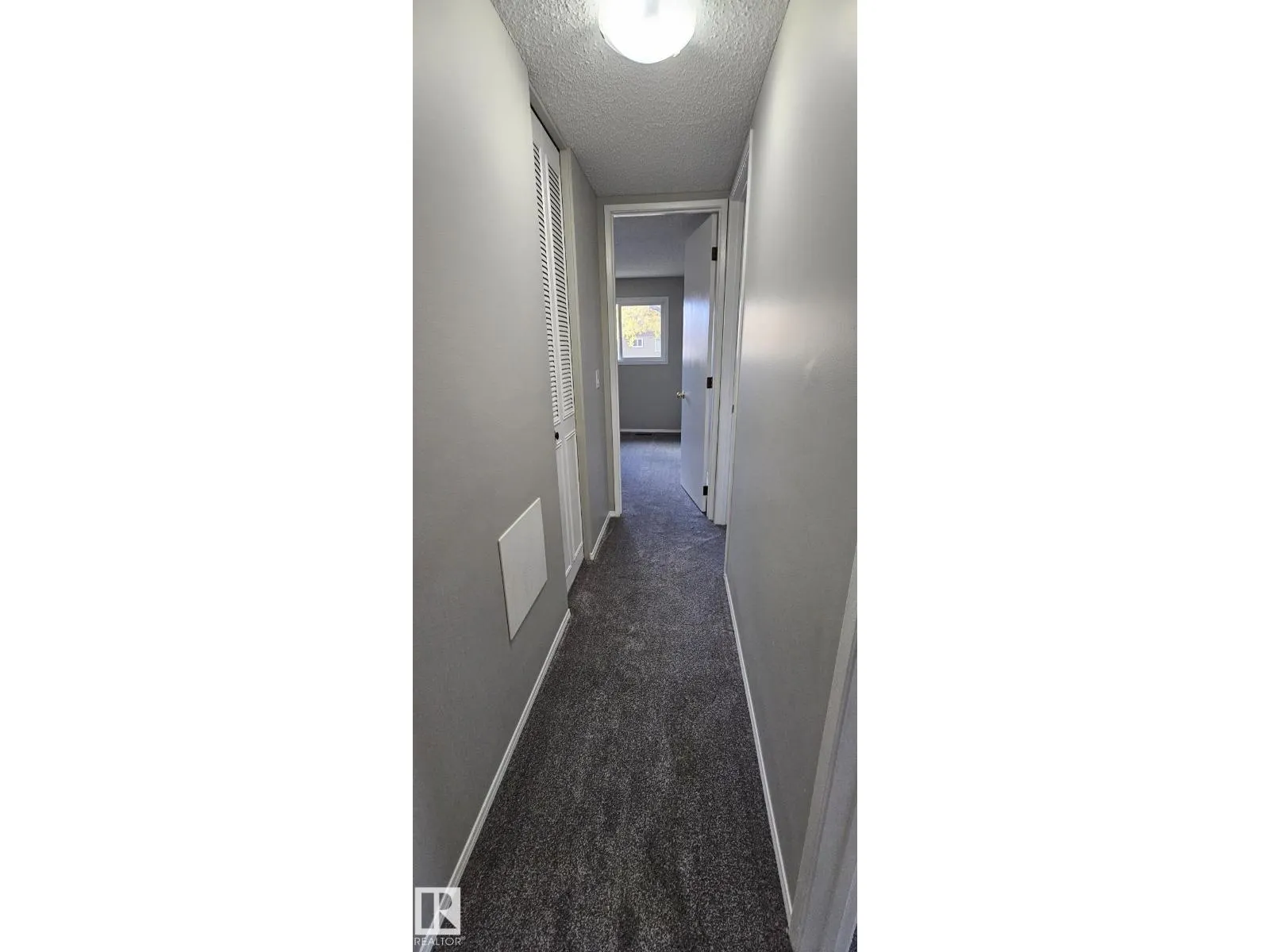 17049 100 ST NW