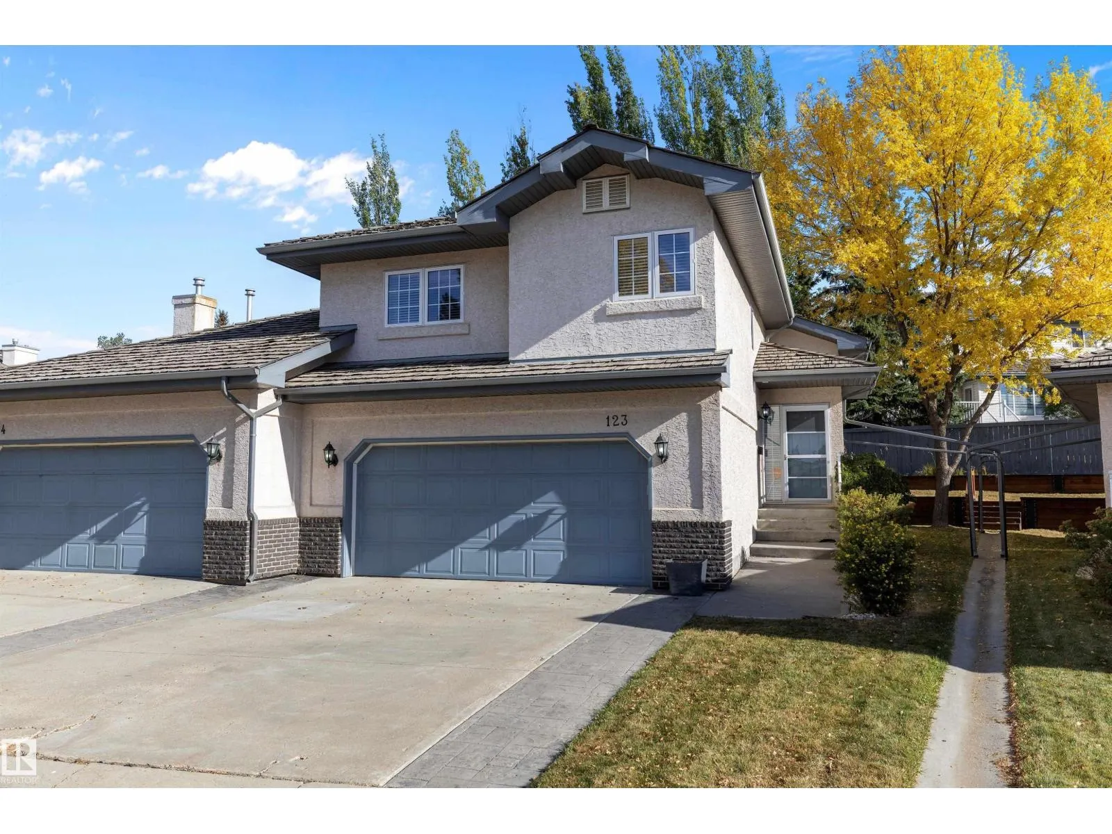 #123 215 BLACKBURN DR E SW