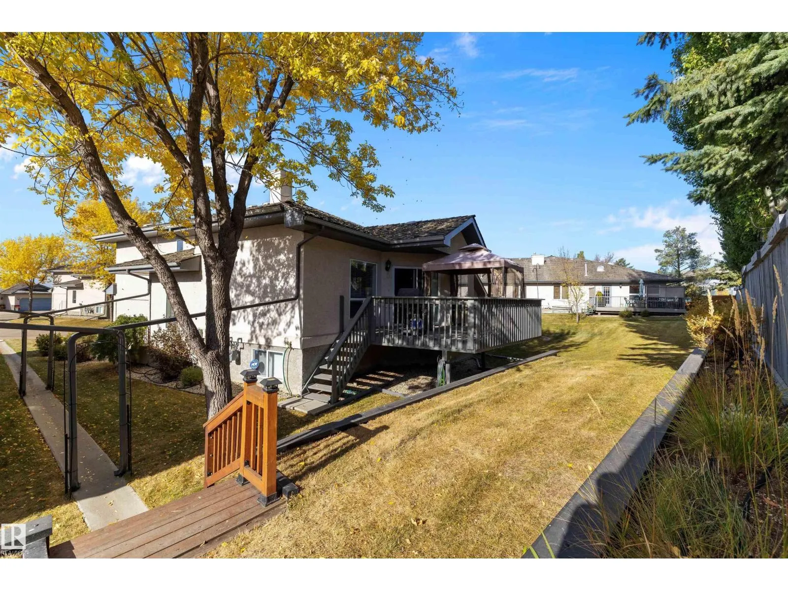 #123 215 BLACKBURN DR E SW