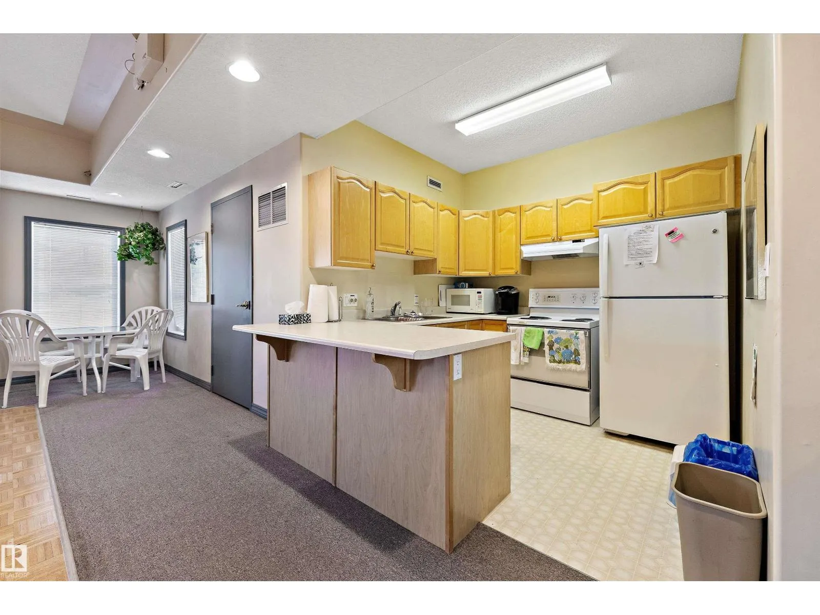 #123 215 BLACKBURN DR E SW