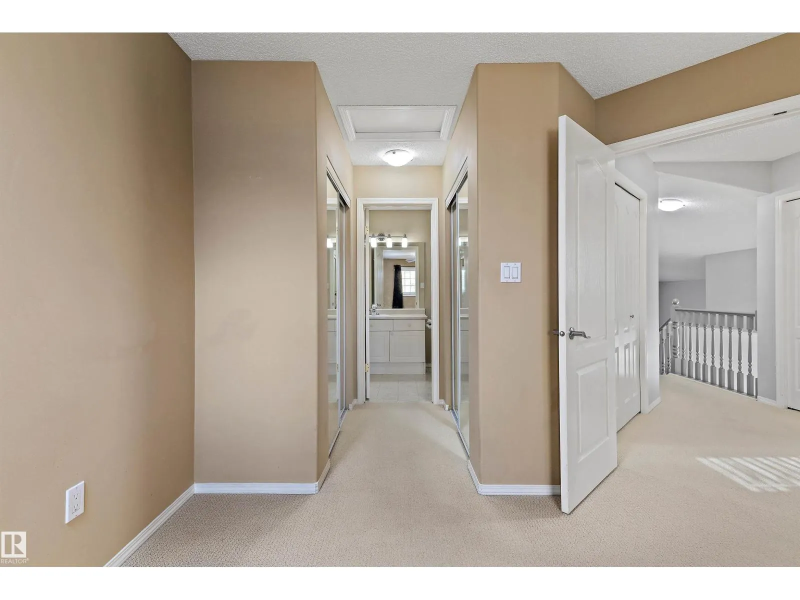 #123 215 BLACKBURN DR E SW