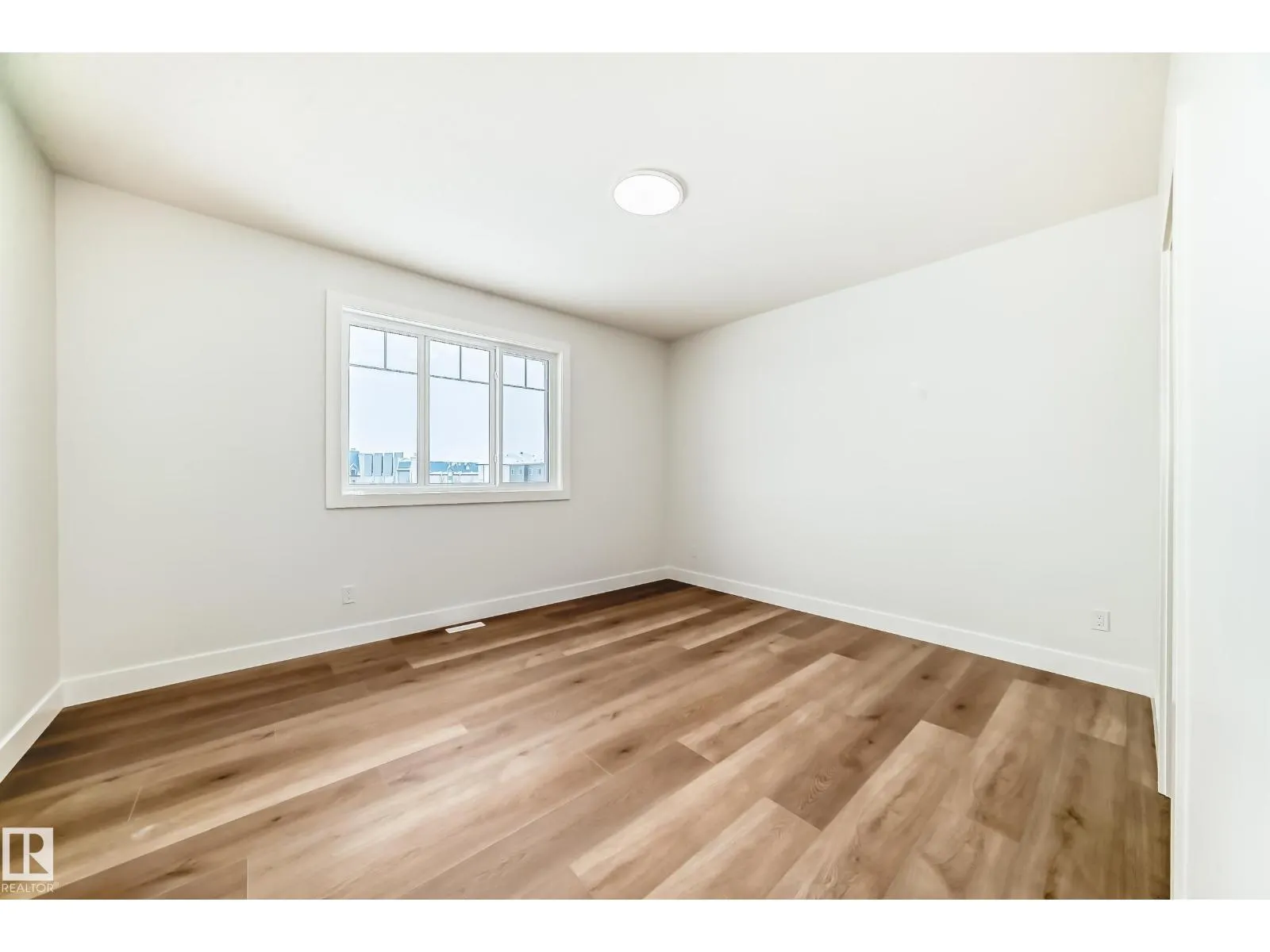5024 67 ST