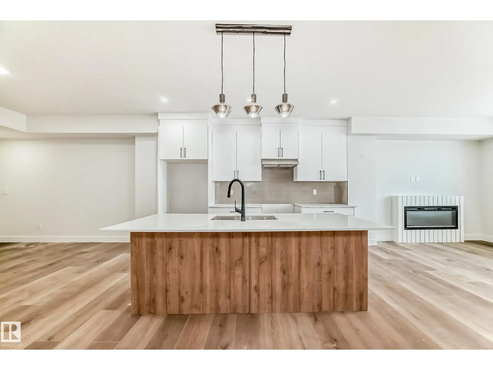 5024 67 ST