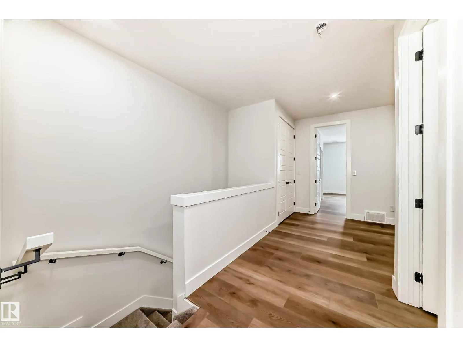 5024 67 ST